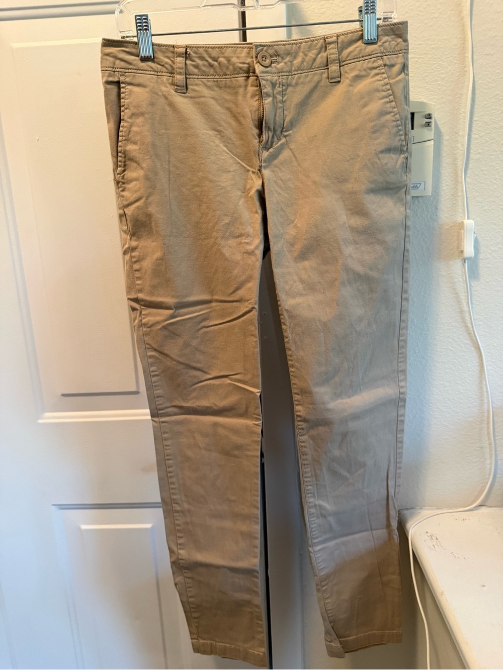G.H. Bass & Co. Straight Leg Pants in Khaki